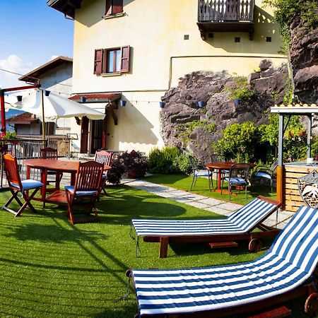 Hotel La Casa Sulla Roccia Pisogne Exterior foto
