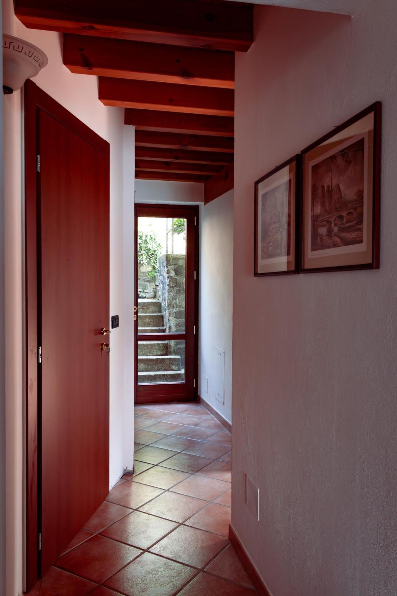 Hotel La Casa Sulla Roccia Pisogne Exterior foto